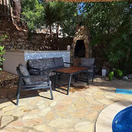 Loya Villa
